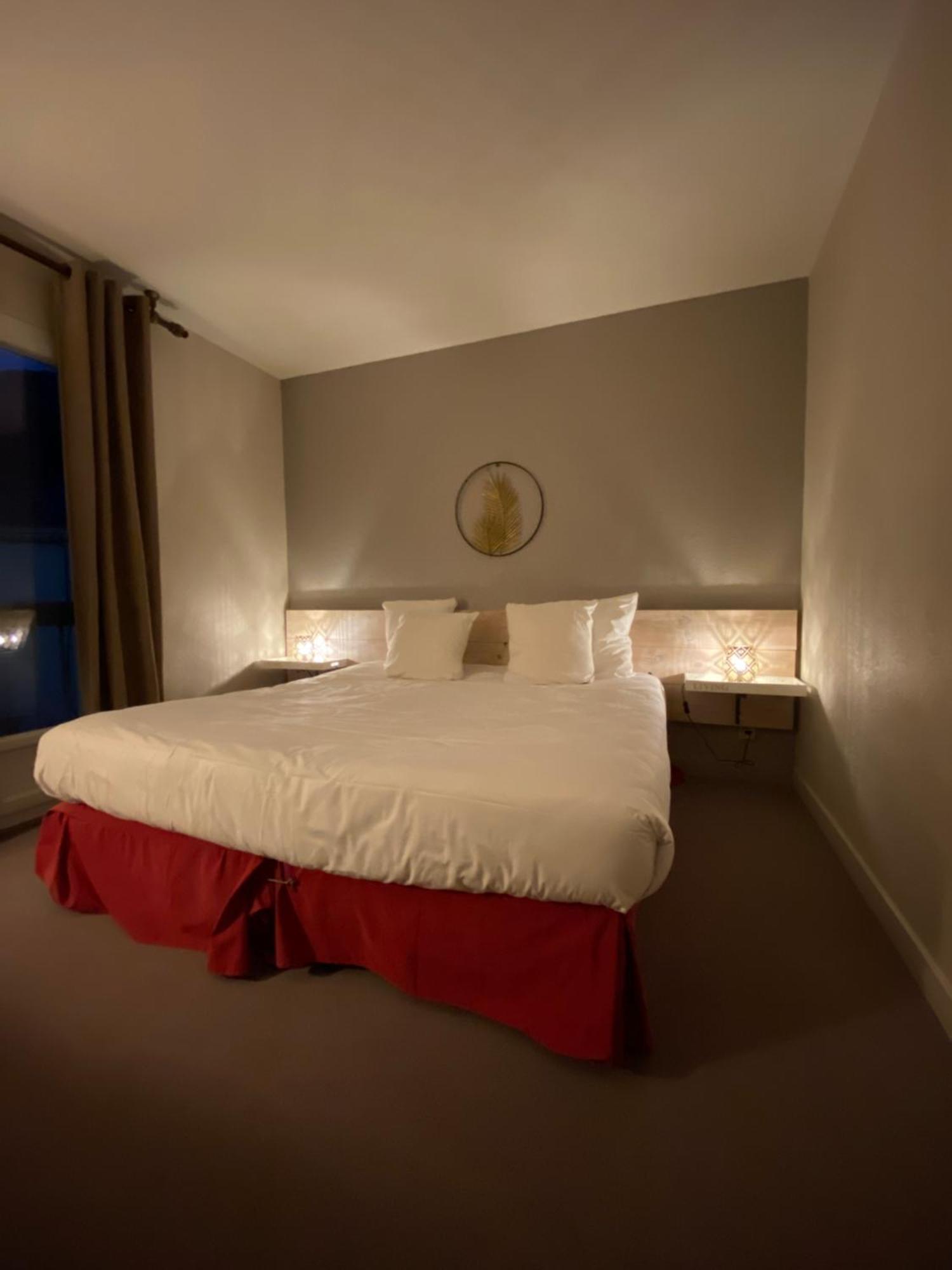 Logis Hotel Medieval, Montelimar Nord Rochemaure Eksteriør bilde