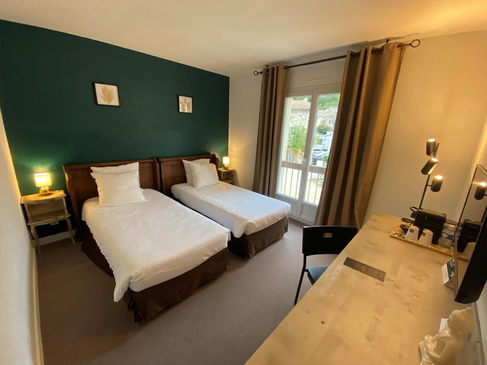 Logis Hotel Medieval, Montelimar Nord Rochemaure Eksteriør bilde