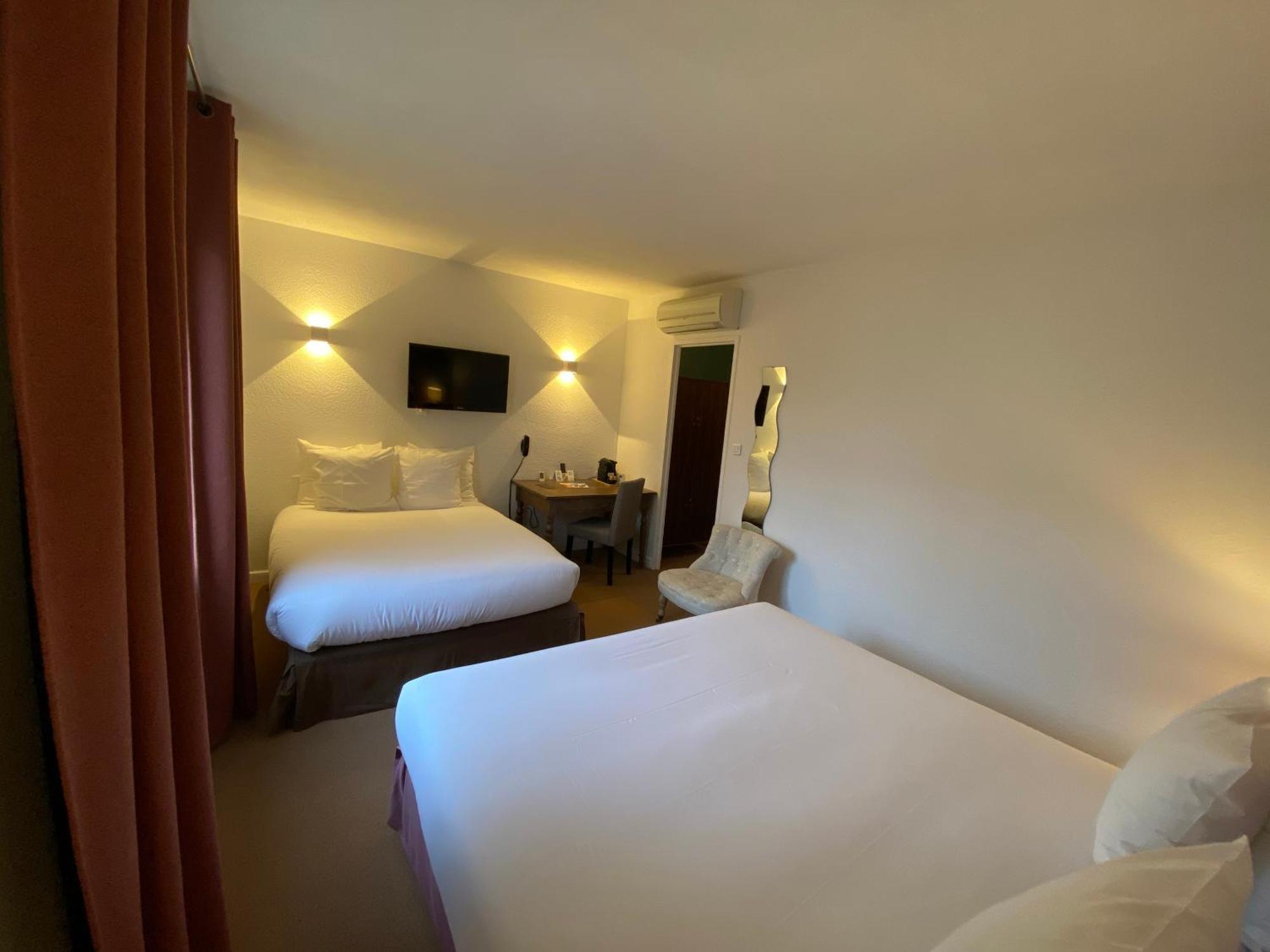 Logis Hotel Medieval, Montelimar Nord Rochemaure Eksteriør bilde